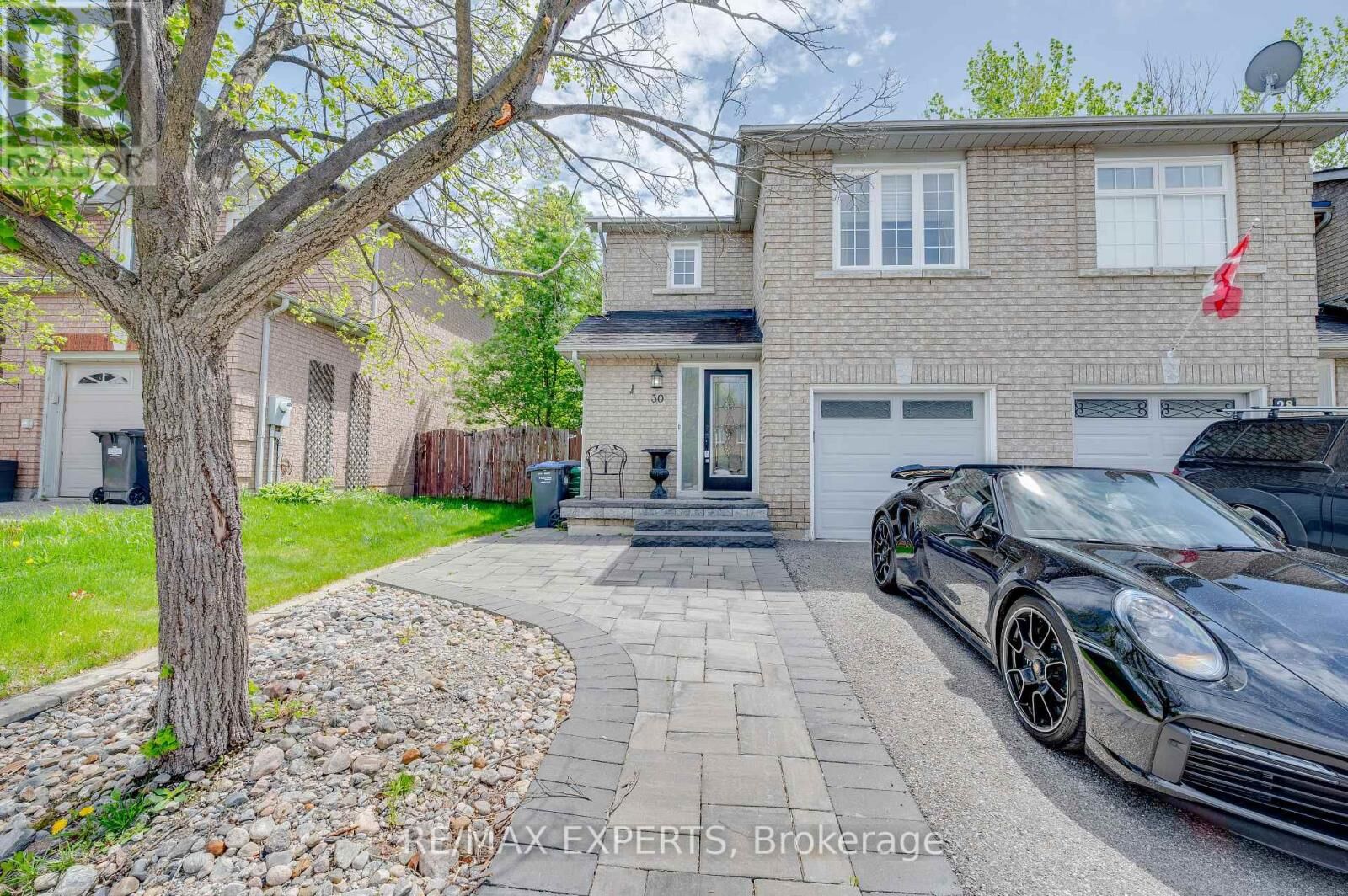 Property Photo:  30 Rolling Hills Lane  ON L7E 1T9 