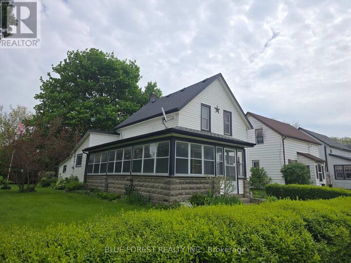 Property Photo:  185 Furnival Road  ON N0L 2C0 