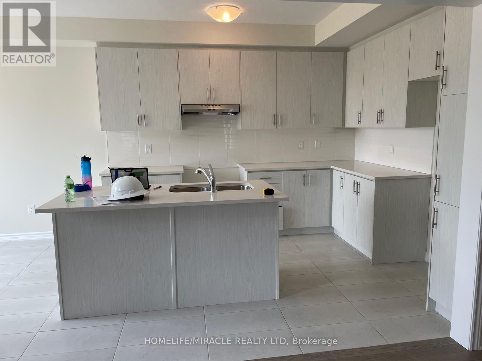 Property Photo:  55 Granka Street  ON N3T 0X3 