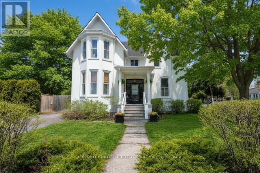 Property Photo: 201 Bridge Street West ON K7R 2E5
