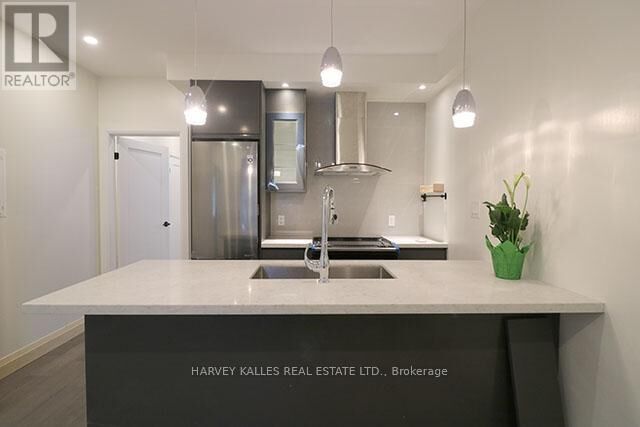 Property Photo: 488 Lansdowne Avenue Main ON M6H 3Y3