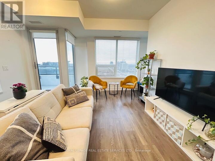 Property Photo:  297 Oak Walk Drive 1604  ON L6H 3R6 