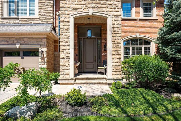 Property Photo: 3122 Saddleworth Crescent ON L6M 0A8
