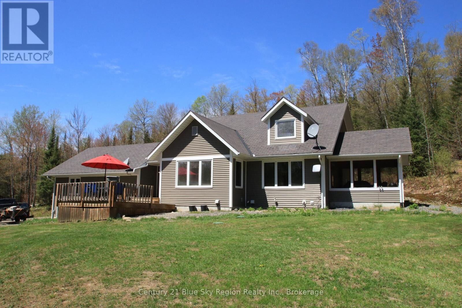 Property Photo:  120 Forestry Road North  ON P0H 2L0 