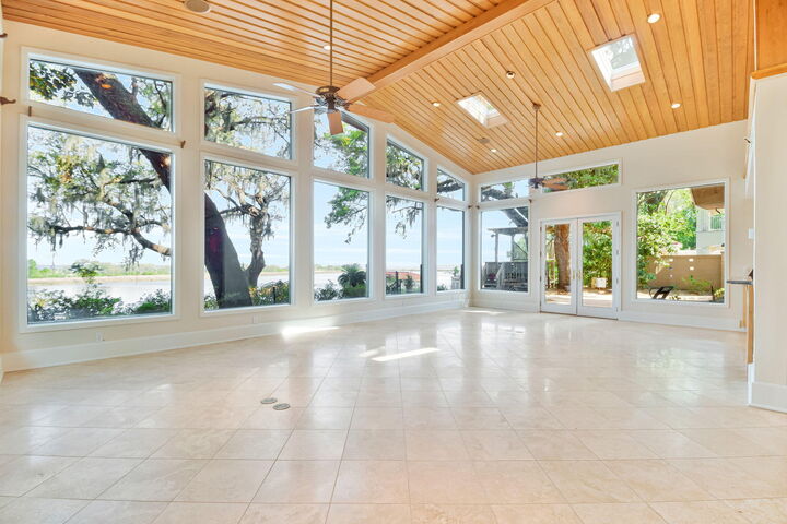 Property Photo:  110 Highpoint Drive  FL 32561 