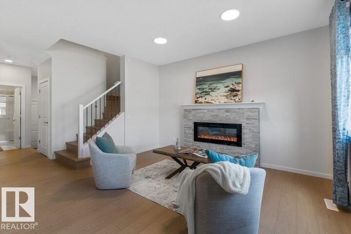 Property Photo:  17339 3 Street NW  AB T5Y 4G7 