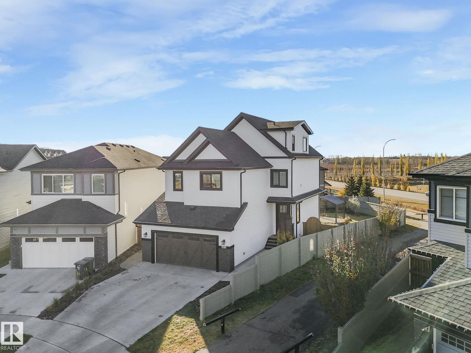 Property Photo:  6613 62 Avenue  AB T4X 0J3 
