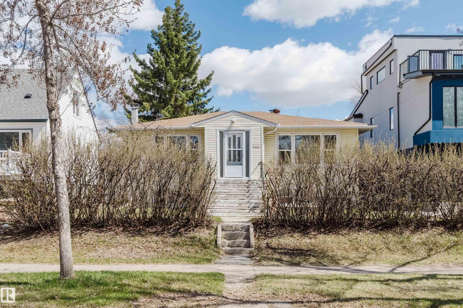 Property Photo: 10511 80 Street NW AB T6A 3J8
