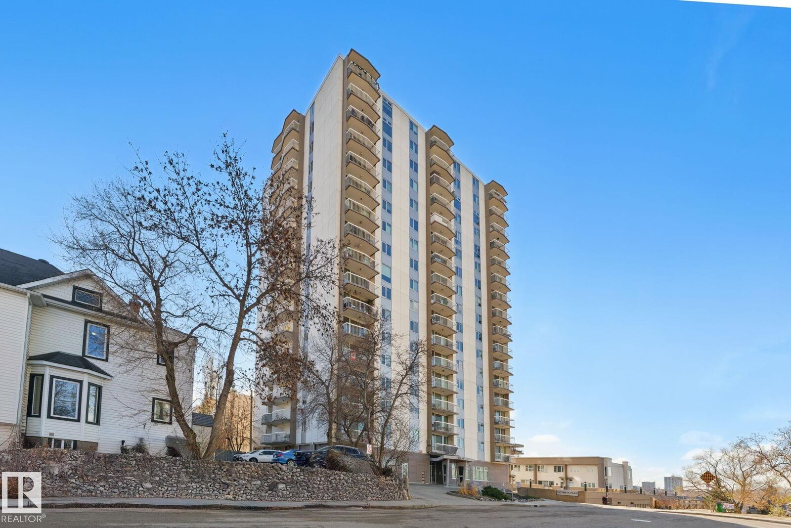 Property Photo:  9835 113 Street NW 1201  AB T5K 1N4 