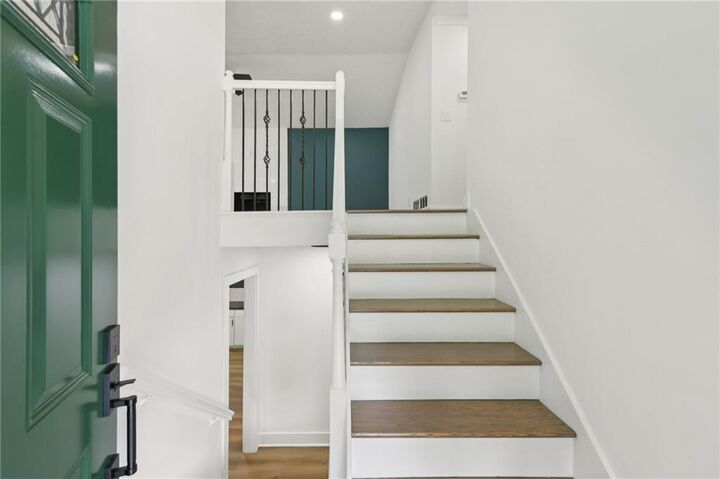 Property Photo: 1824 Danielle Place GA 30043