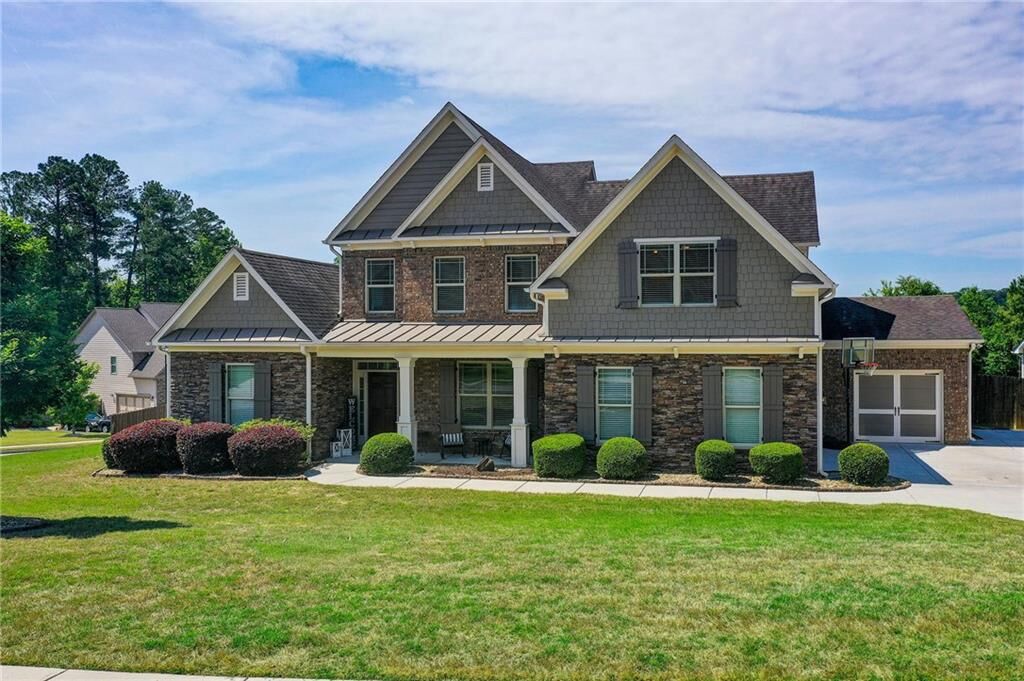Property Photo:  1773 Crosswaters Court  GA 30019 