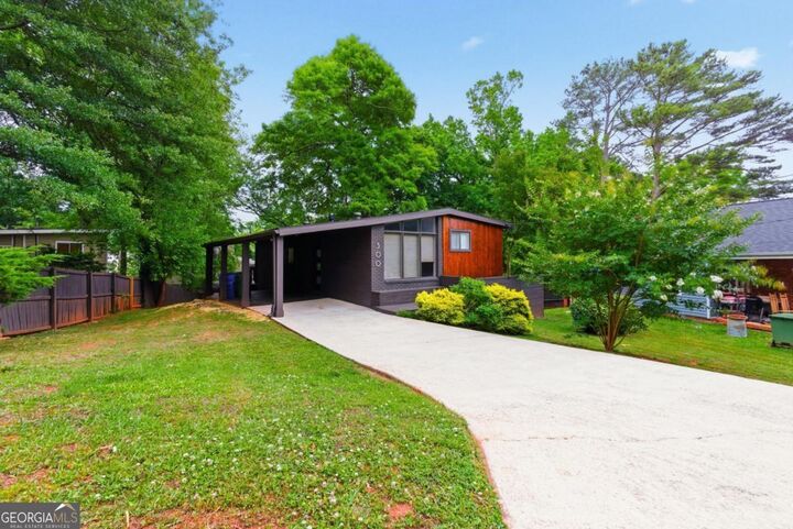 Property Photo:  500 Rosemont Drive SE  GA 30317 