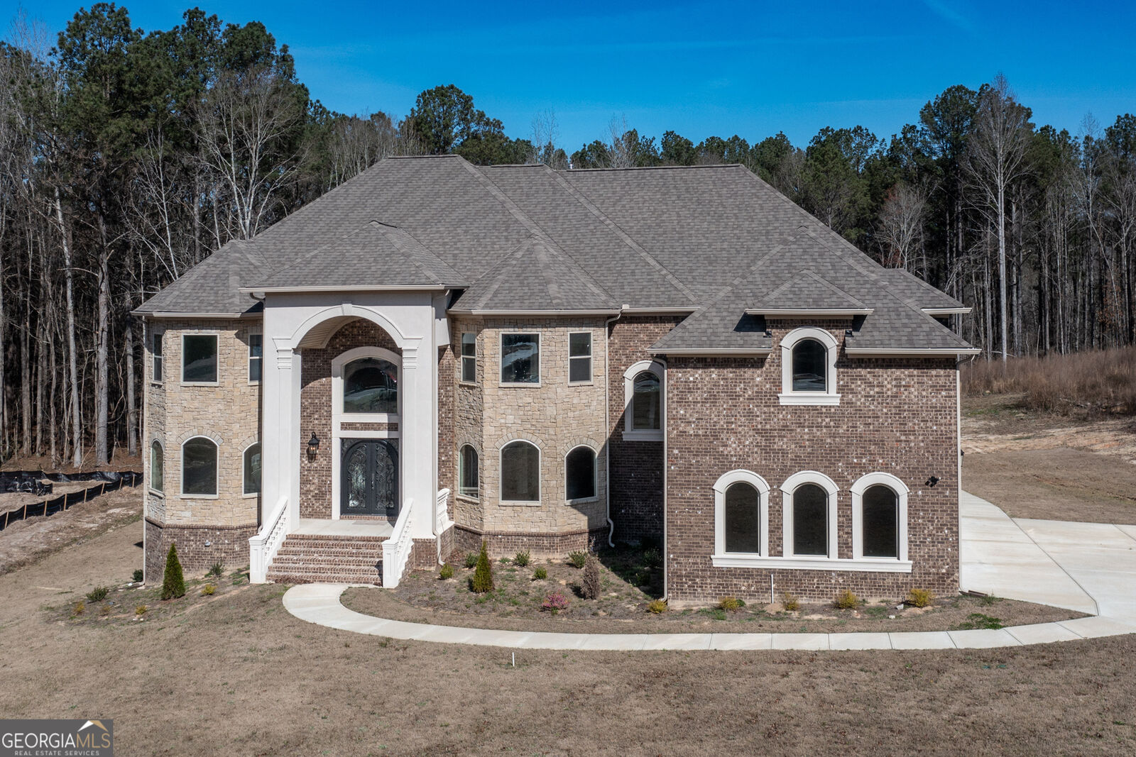 Property Photo: 230 Waltham Way GA 30214