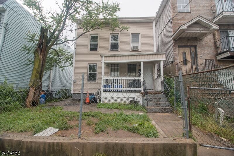 Property Photo:  97 Ege Ave 2  NJ 07305 
