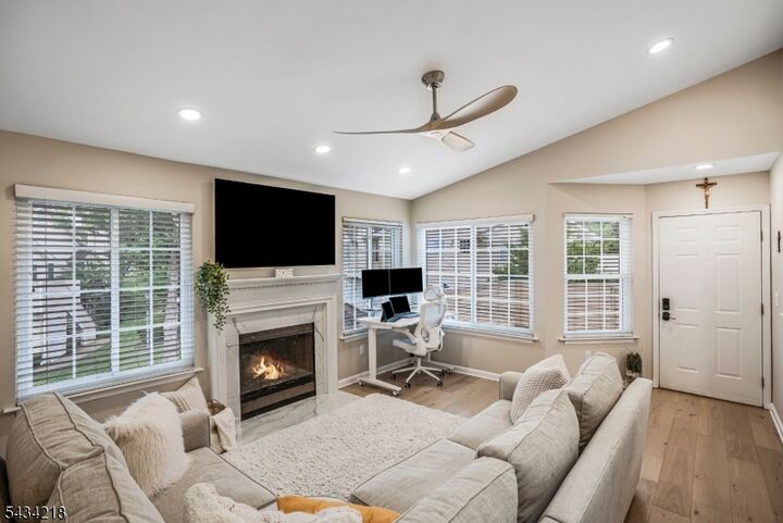 Property Photo:  38 Fieldstone Road Ondo  NJ 07921 
