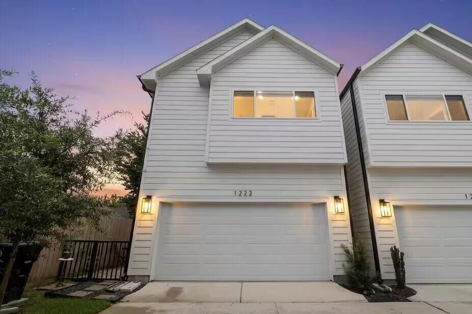 Property Photo: 1222 McNeil Street TX 77009