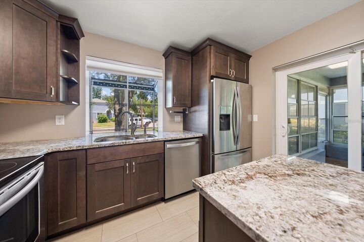 Property Photo:  1334 Wickford Street  FL 34695 