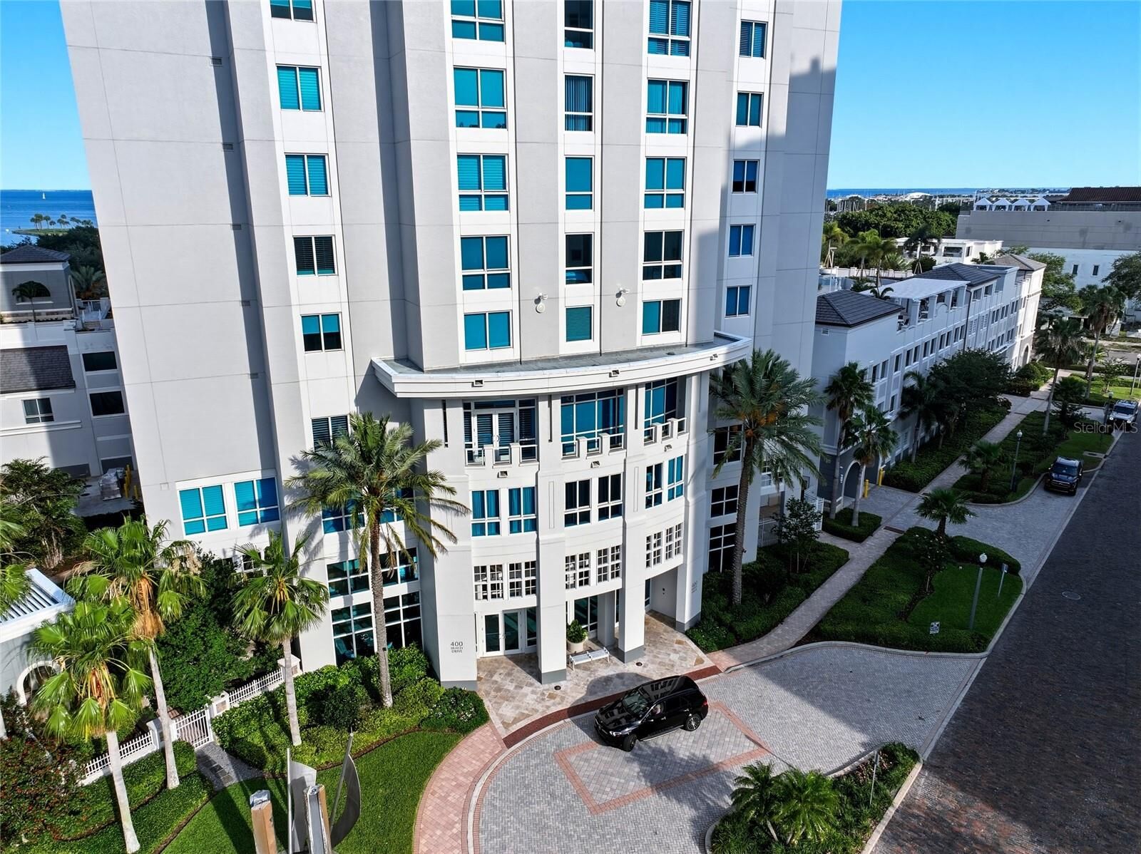 Property Photo:  400 Beach Drive NE 401  FL 33701 