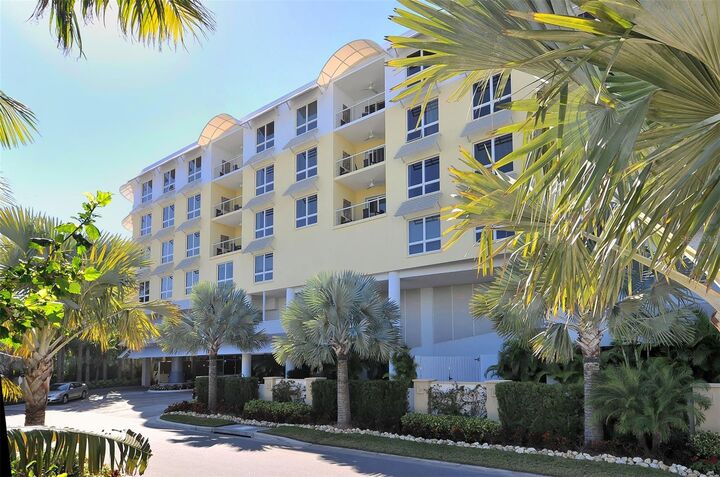 Property Photo:  915 Seaside Drive 402, Weeks 10-13  FL 34242 