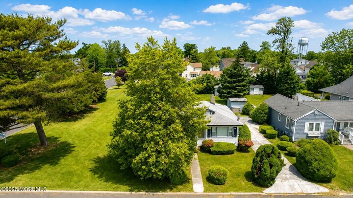 Property Photo:  570 Central Avenue  NJ 07762 