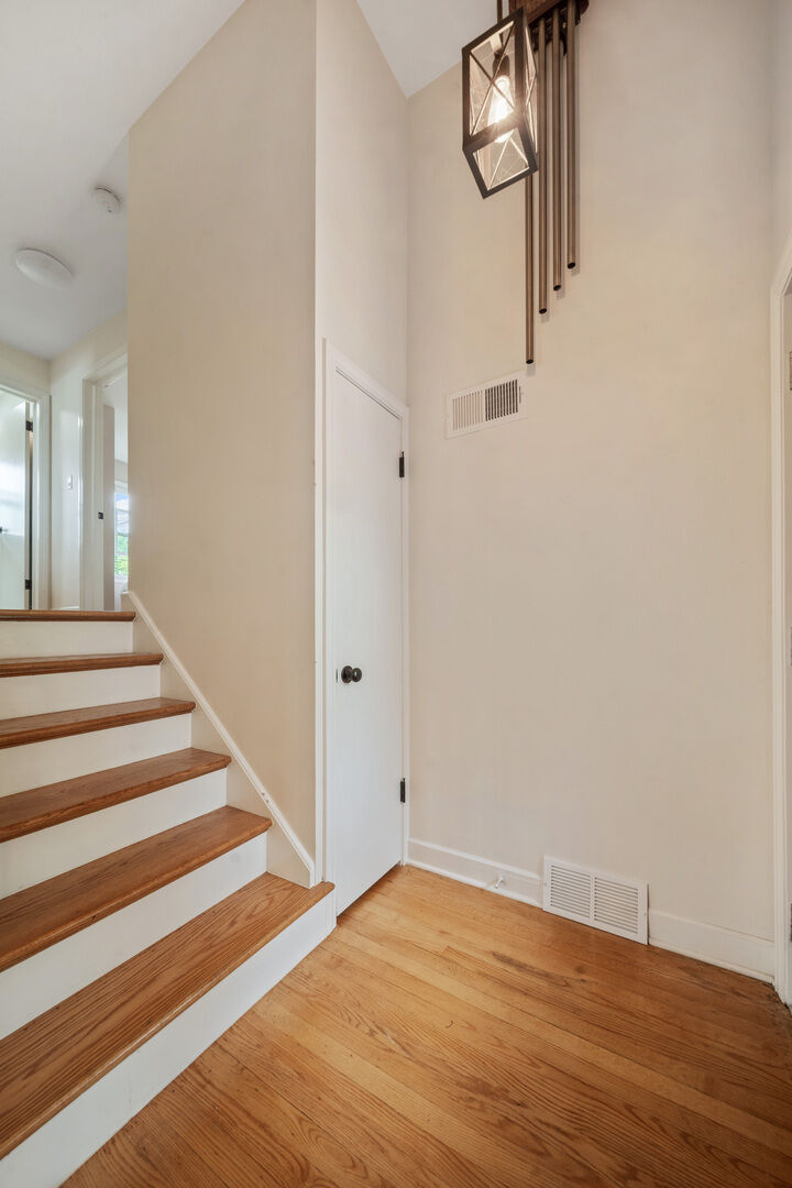 Property Photo: 5320 Suffield Court IL 60077