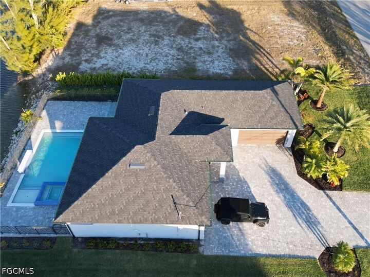 Property Photo:  615 SW 22nd Terrace  FL 33991 