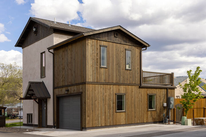 Property Photo:  1525 N Dickens Street  MT 59802 