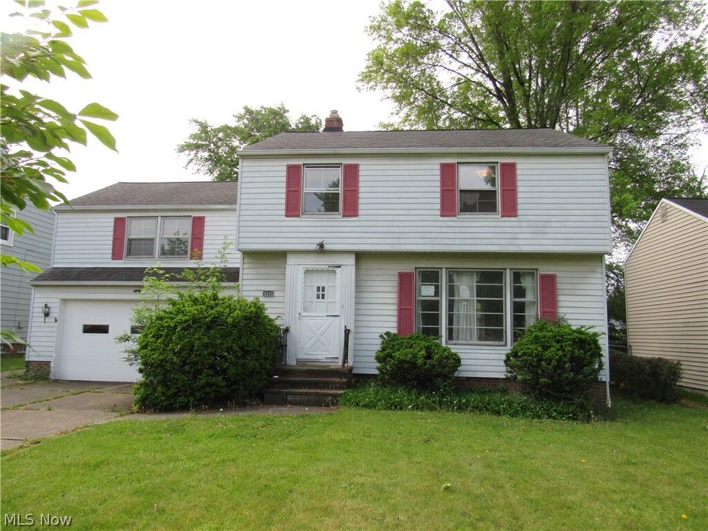Property Photo:  4946 Fairlawn Road  OH 44124 