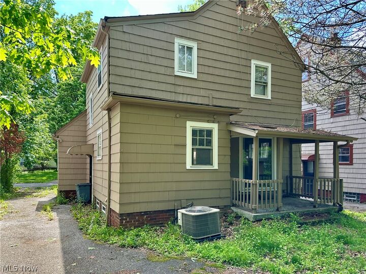 Property Photo:  1171 Erieview Road  OH 44121 