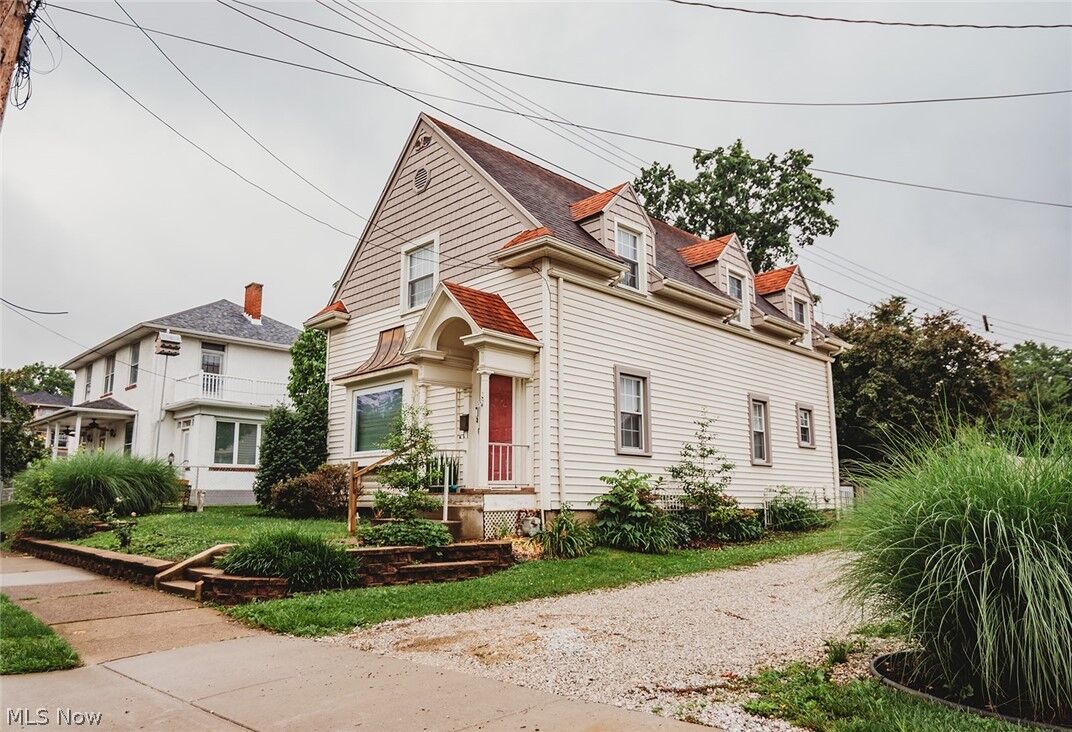 Property Photo:  1605 Liberty Street  WV 26101 
