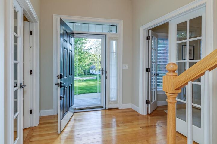 Property Photo: 5 Glastombury Drive NH 03873