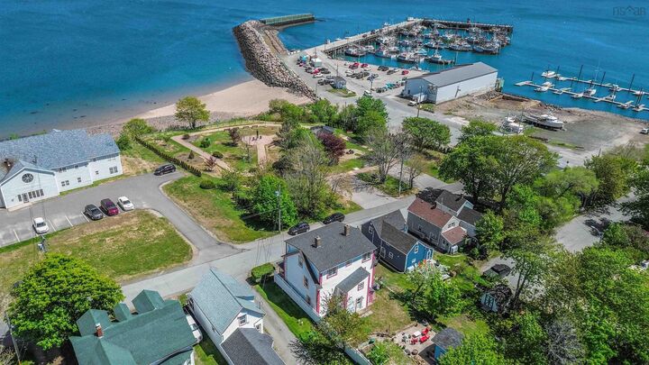 Property Photo: 13 Maiden Lane NS B0V 1A0