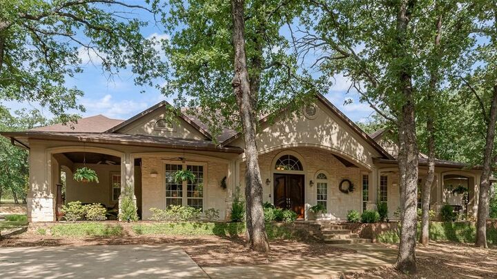 Property Photo:  115 River Run Drive  TX 76020 