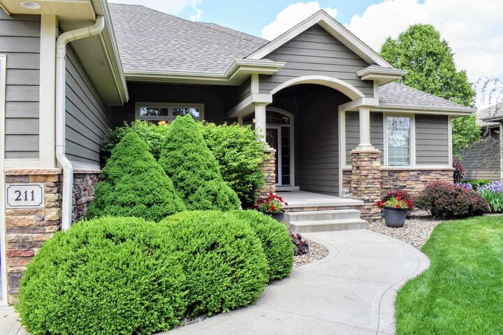 Property Photo: 211 E Sawgrass Trail SD 57049