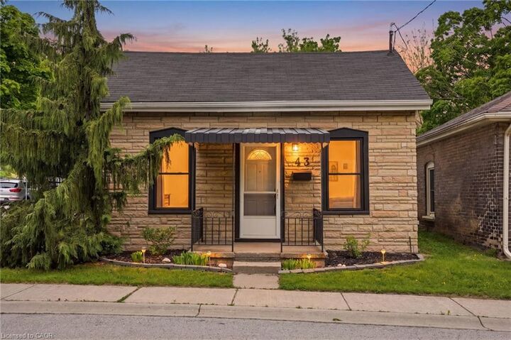 Property Photo: 43 Alonzo Street ON N3R 1A1