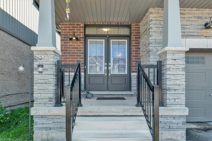 Property Photo:  73 Stern Drive  ON L3B 0M3 