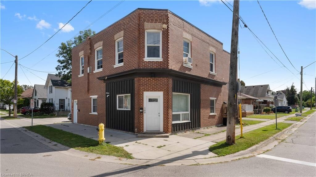 Property Photo:  140 Superior Street  ON N3S 2L4 