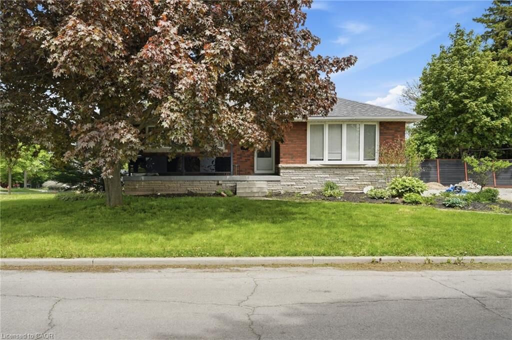 Property Photo: 420 Elmwood Avenue Basement ON L9C 1T7