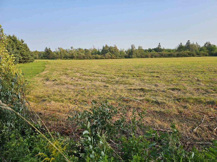 Property Photo:  Acreage Route 2  PE C0B 1H0 