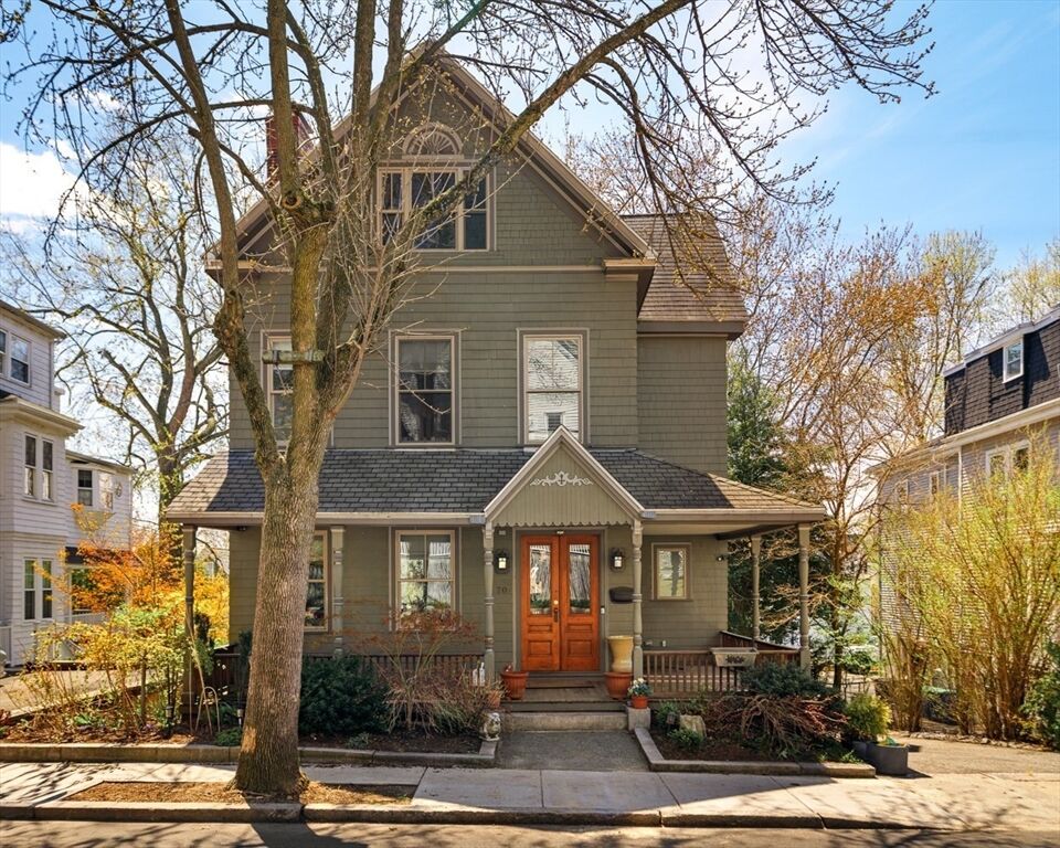 Property Photo:  70 Oxford St  MA 02143 