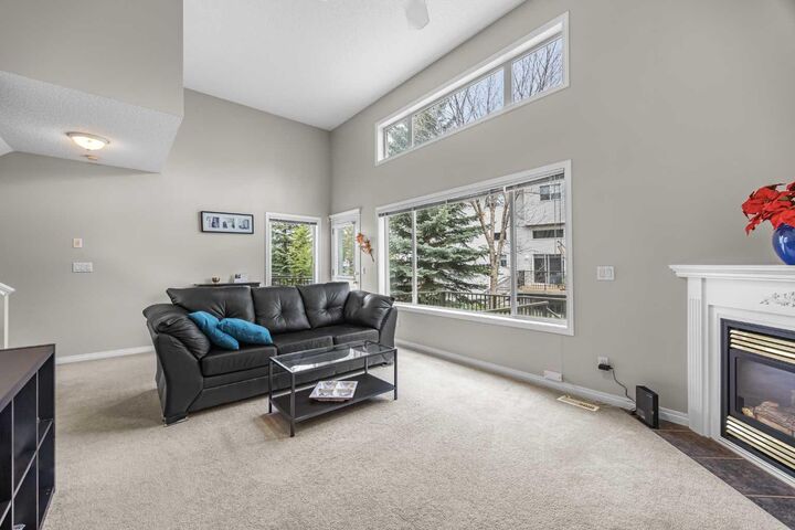 Property Photo: 33 Country Hills Cove NW AB T3K 5G7