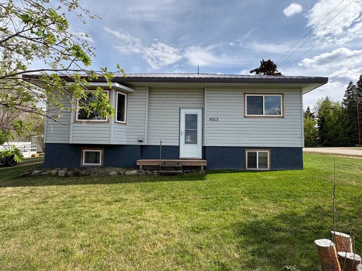 4915 50 Avenue E — photo 1