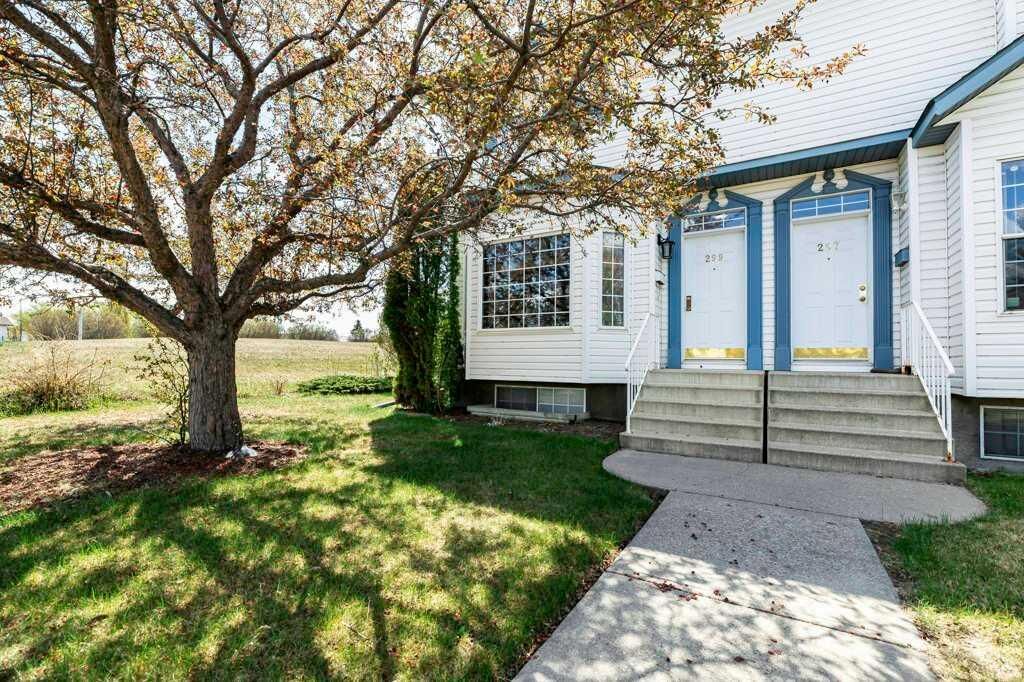 Property Photo:  299 Cornett Drive  AB T4P 3R9 
