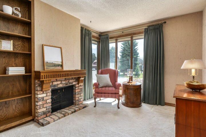 Property Photo: 152 Coach Grove Place SW AB T3H 1J2