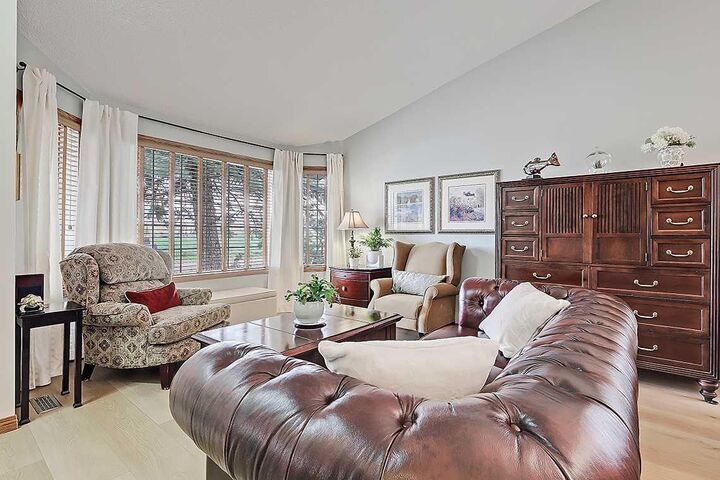 Property Photo: 42 Sundown Close SE AB T2X 2X3