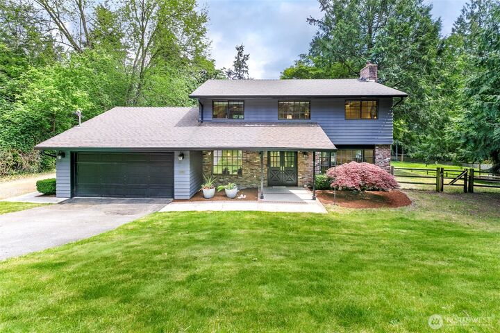 Property Photo:  4434  137th Avenue NE  WA 98005 