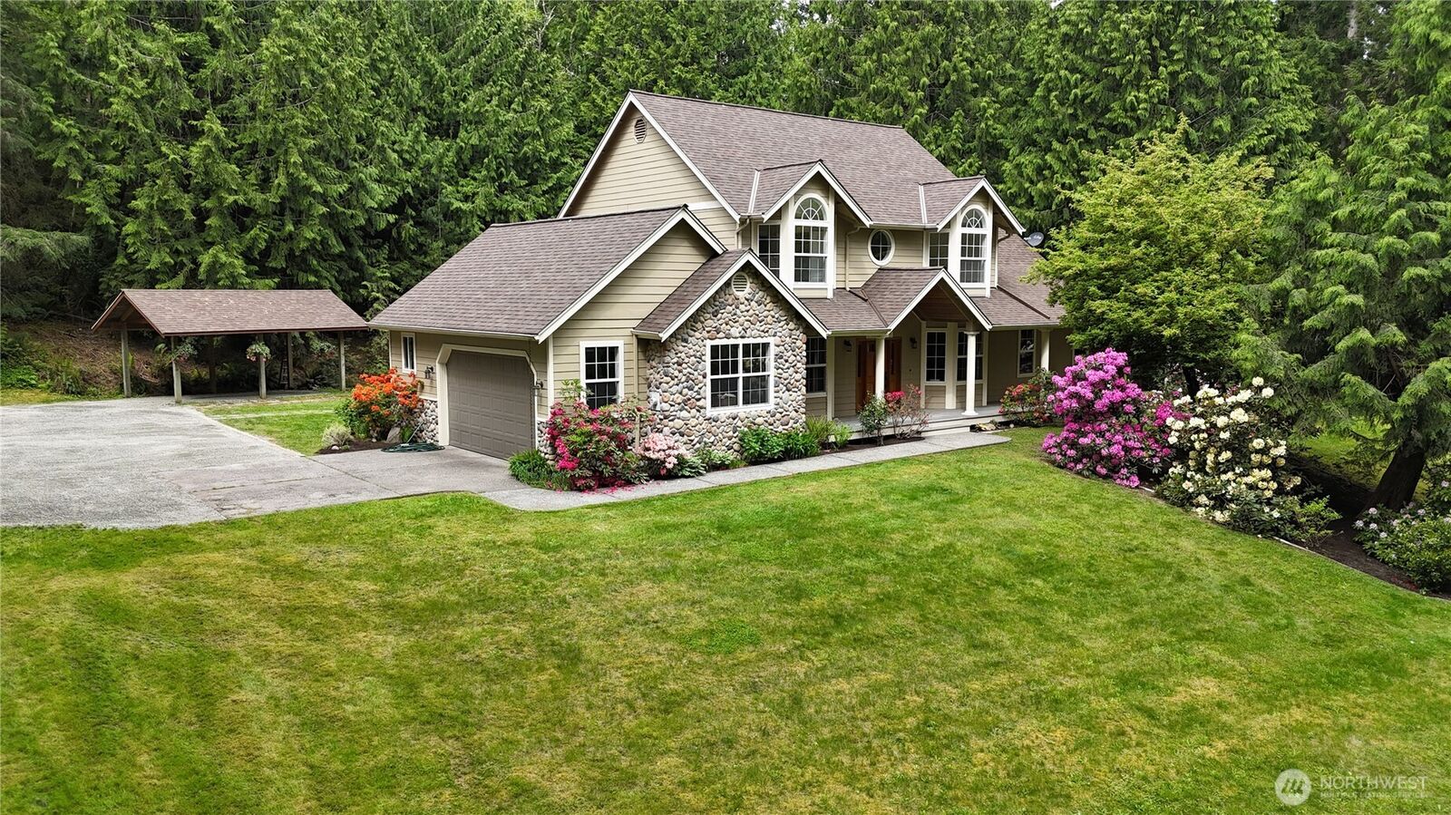 Property Photo: 4896 Lucy Lane WA 98260