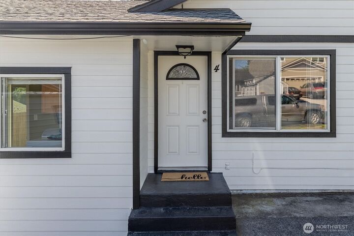 Property Photo:  4  Parkland Drive  WA 98625 