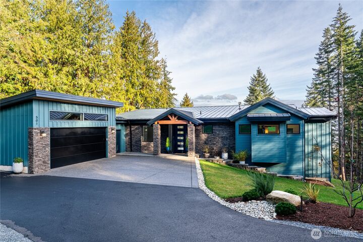 Property Photo:  501  Vesper Way  WA 98282 