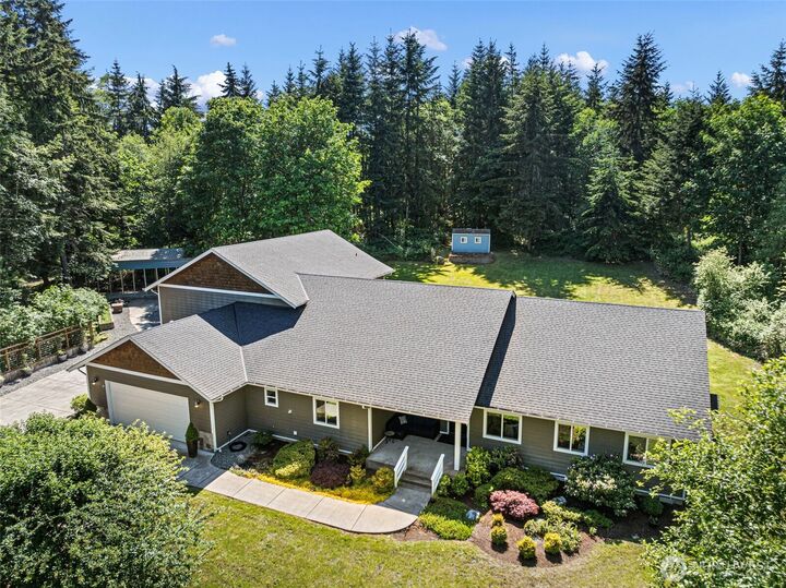 Property Photo: 11668 Banner Rd SE WA 98359